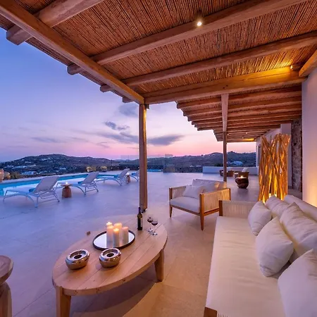 Frederica In Mykonos * Super Paradise Beach (Mykonos)