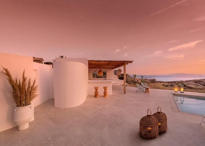 Frederica In Mykonos * Plage de Super Paradise